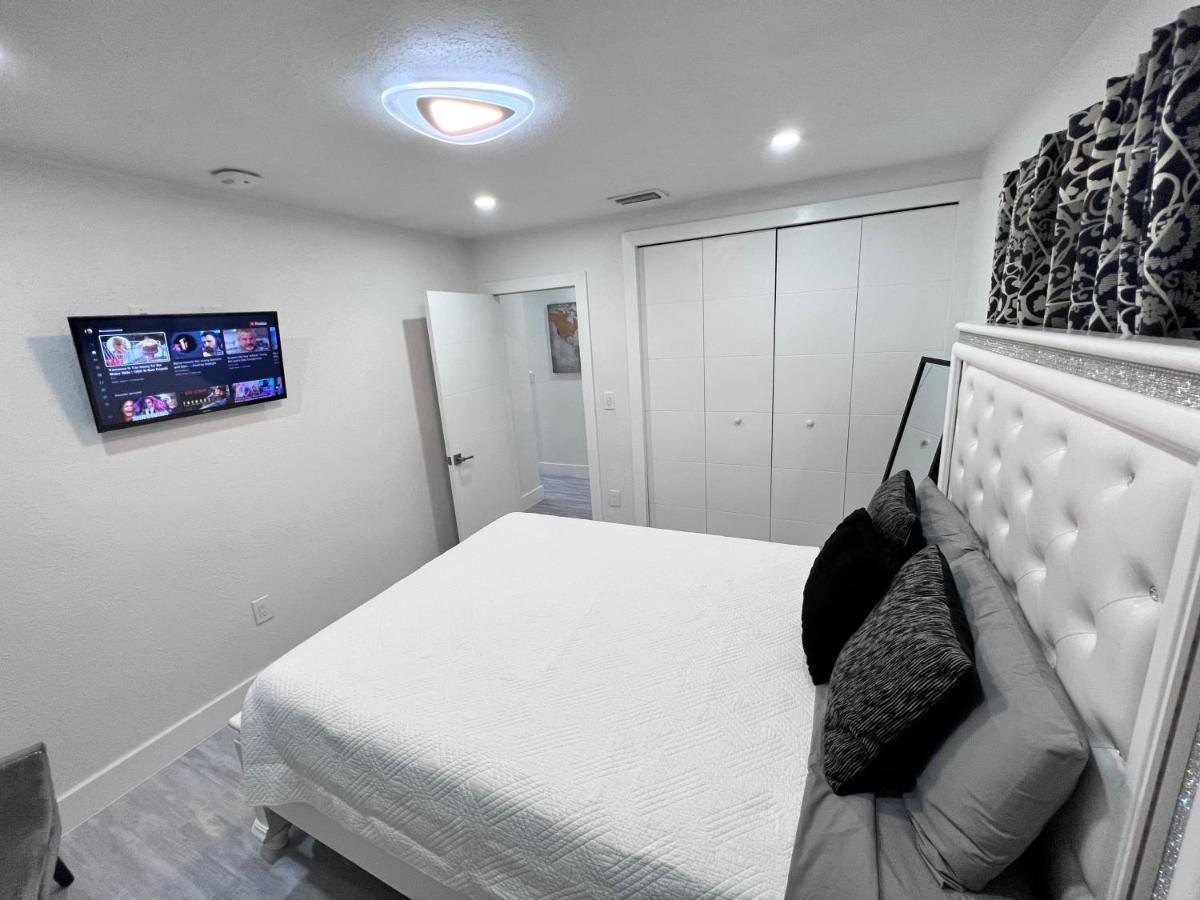 Stylish 2 Bedrooms Apartment By Miami International Airport Exteriör bild