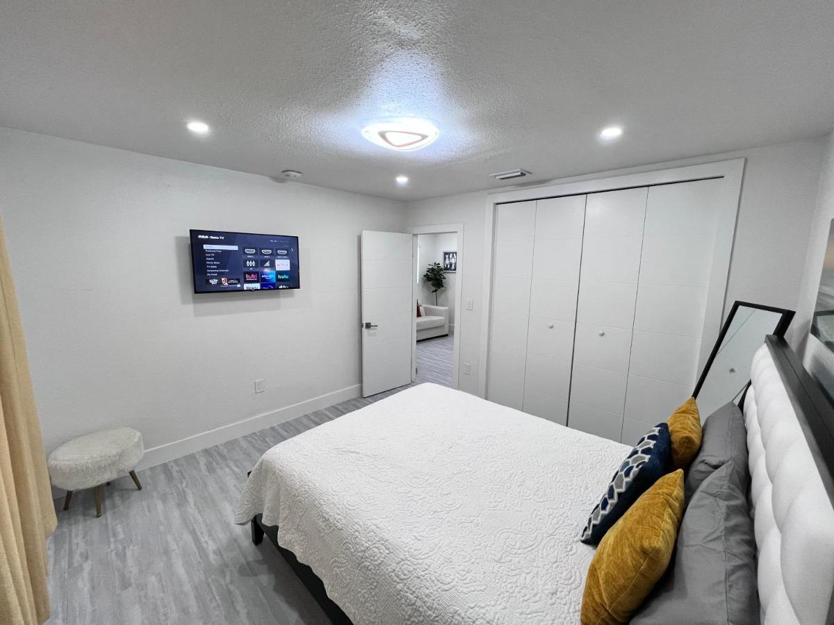 Stylish 2 Bedrooms Apartment By Miami International Airport Exteriör bild