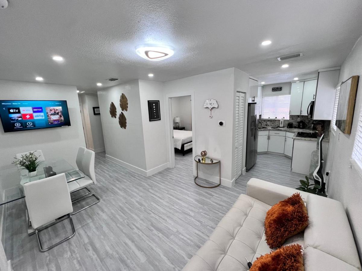 Stylish 2 Bedrooms Apartment By Miami International Airport Exteriör bild